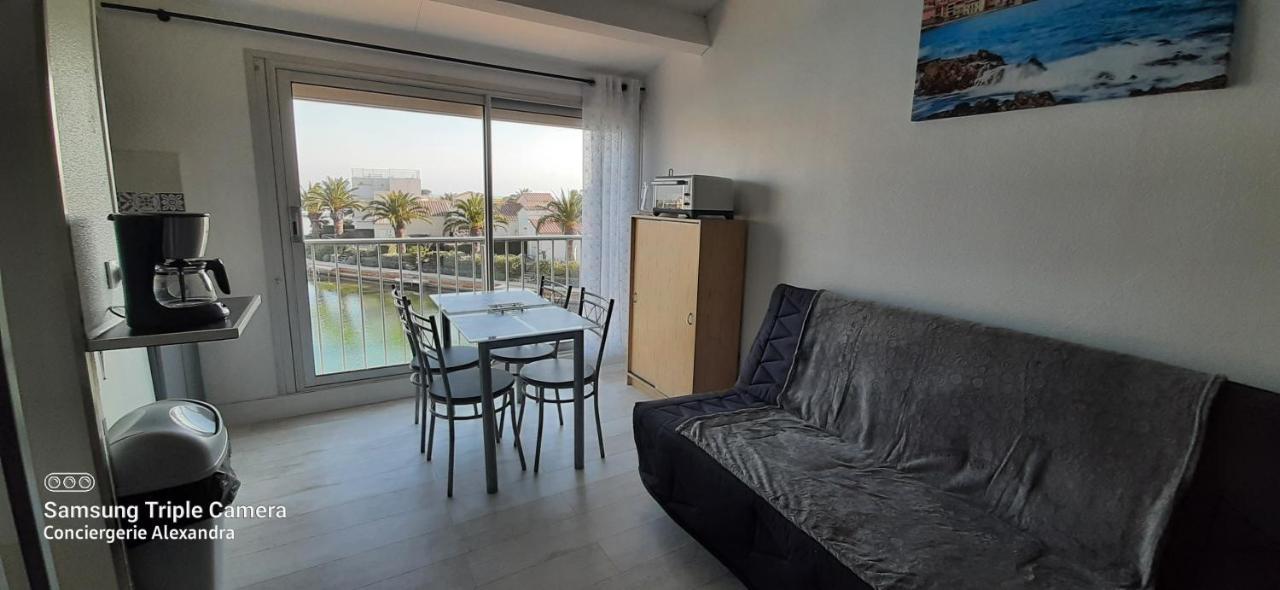 Vue Magique Sur La Marina - Appart En Duplex, Les Pieds Dans L'Eau Сен-Сиприен Экстерьер фото
